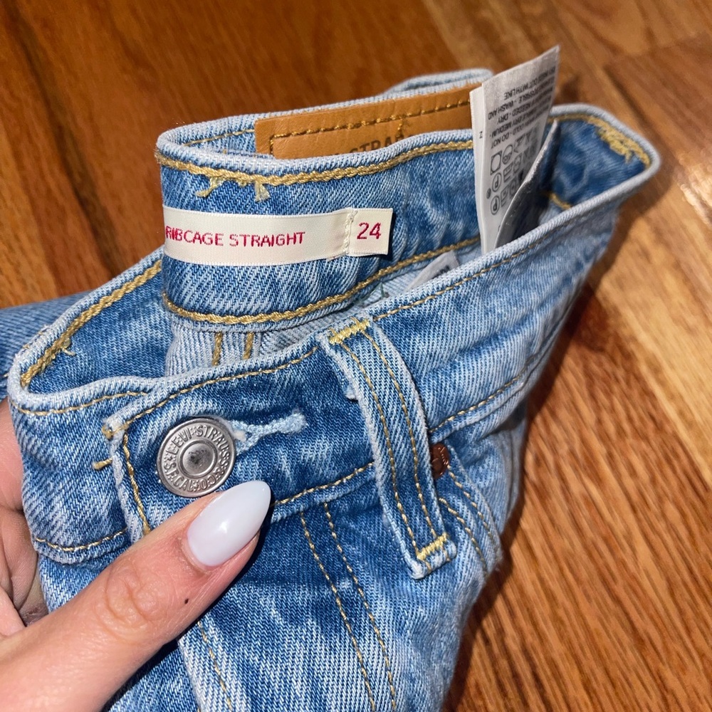 Levi’s Ribcage straight - Picture 2 of 3